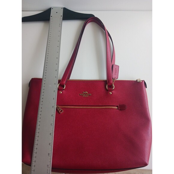 Coach Signature Gallery Tote NWT IM/CHERRY Holiday Red Old Money Preppy - Picture 9 of 9
